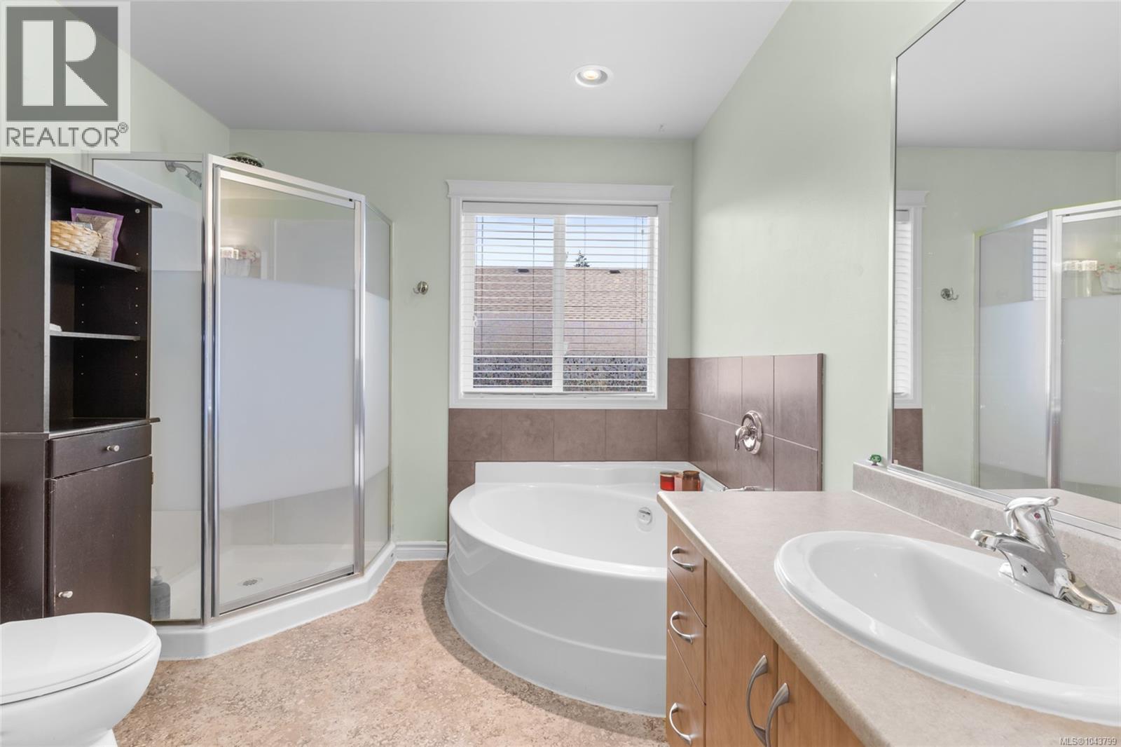 1630 Kristin Way - 16