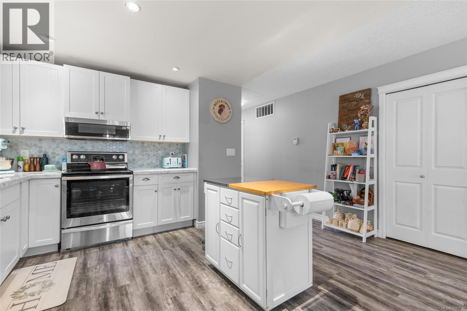 1630 Kristin Way - Image 4