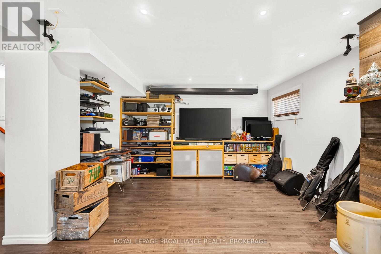 2219 MCKENDRY ROAD - Image 20