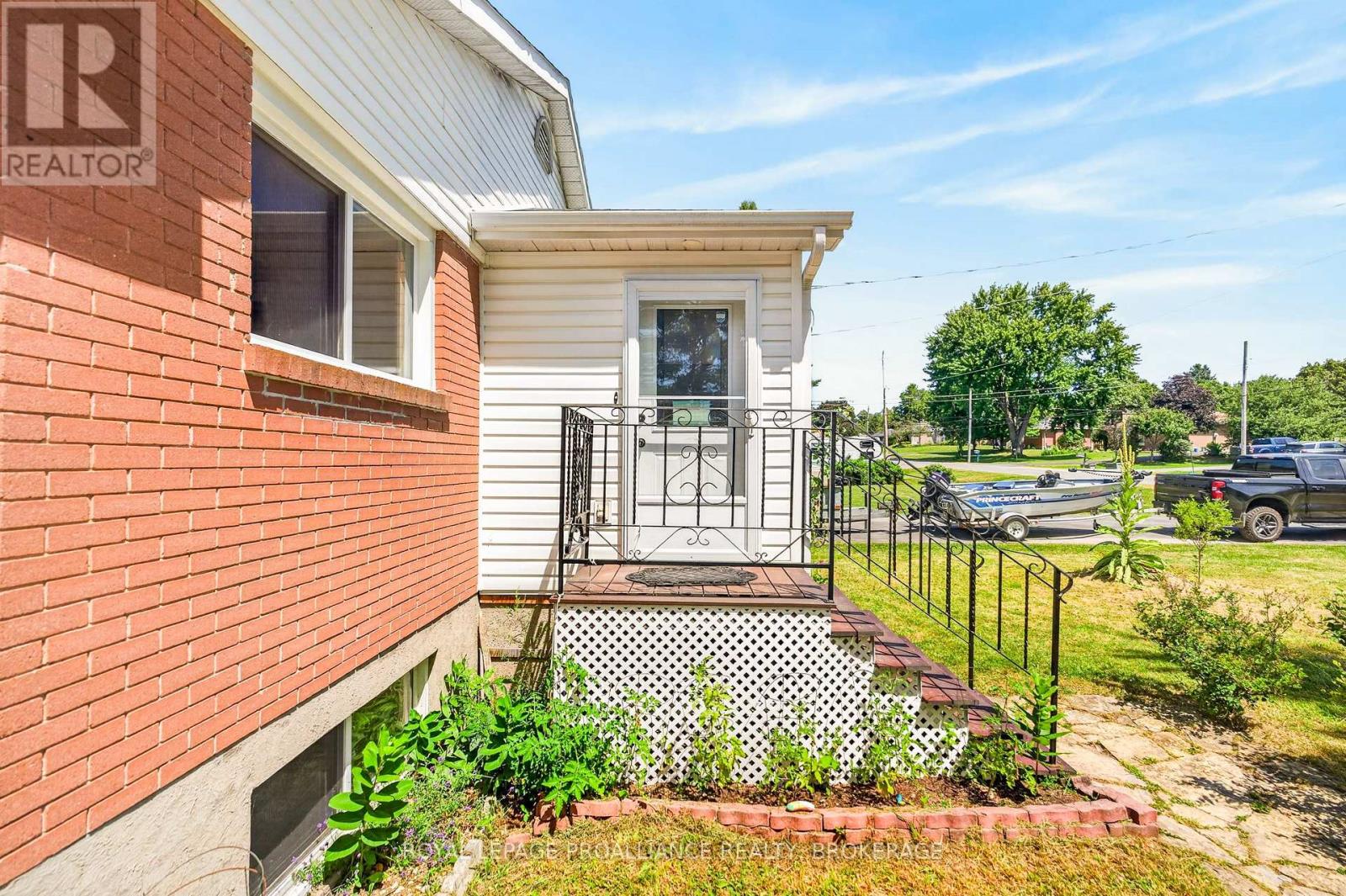 2219 MCKENDRY ROAD - Image 3