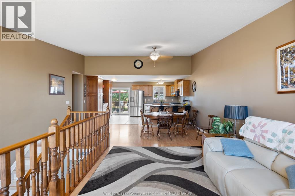 7841 COLLISON Sideroad - 10