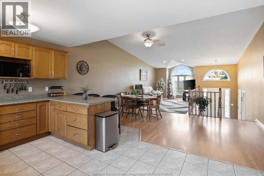 7841 COLLISON Sideroad - 15