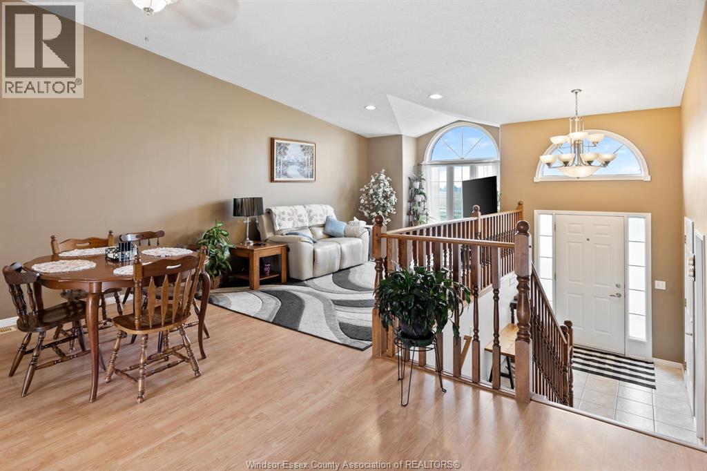 7841 COLLISON Sideroad - 8