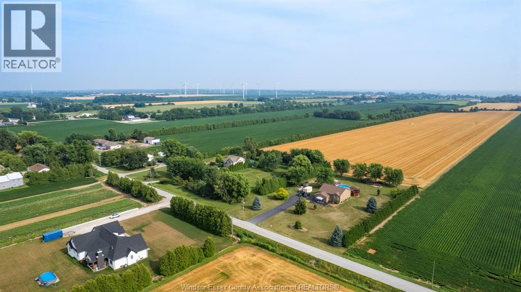 7841 COLLISON Sideroad - 40