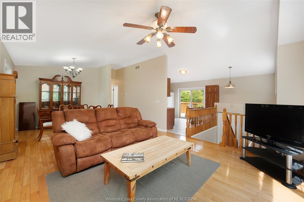 951 WRIDE AVENUE - 8