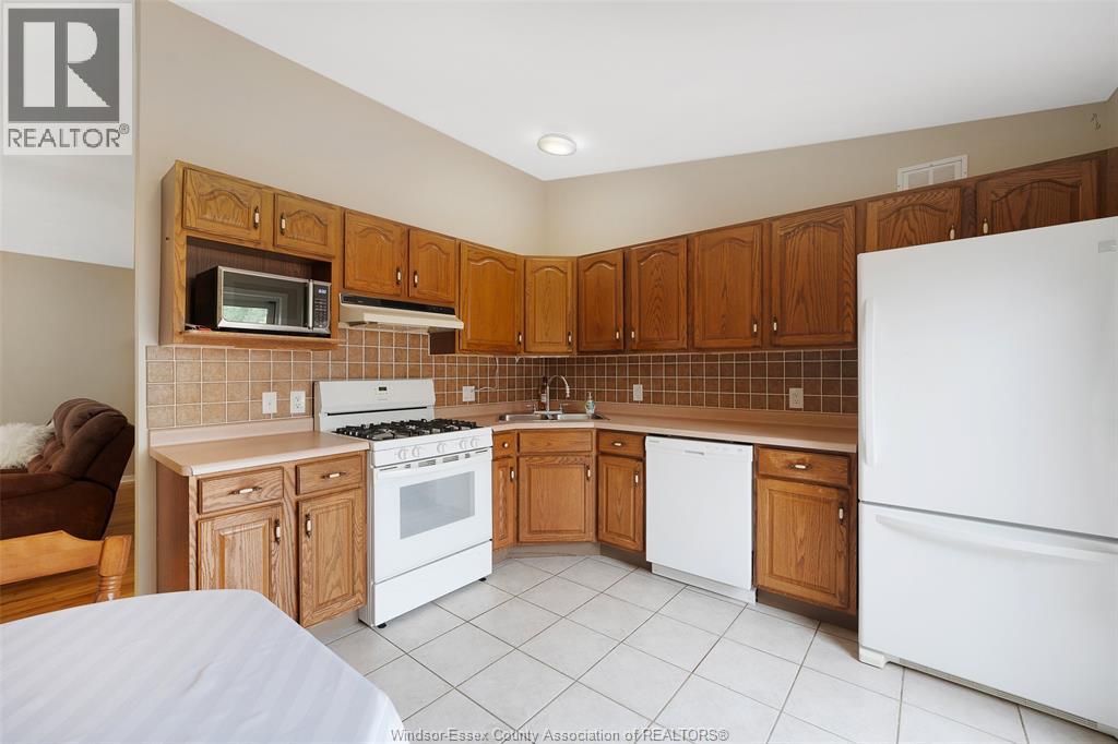 951 WRIDE AVENUE - 13