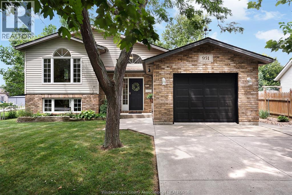 951 WRIDE AVENUE - 1