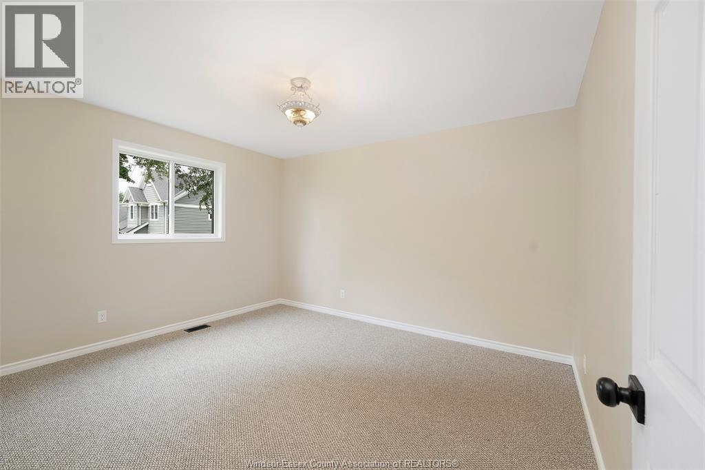 951 WRIDE AVENUE - 17