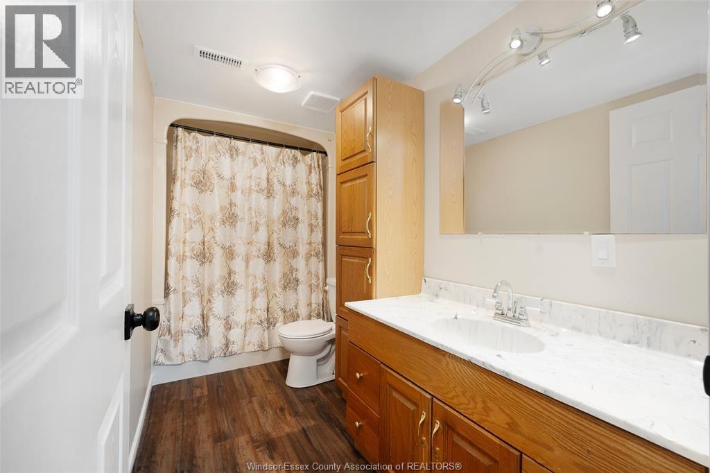 951 WRIDE AVENUE - 25
