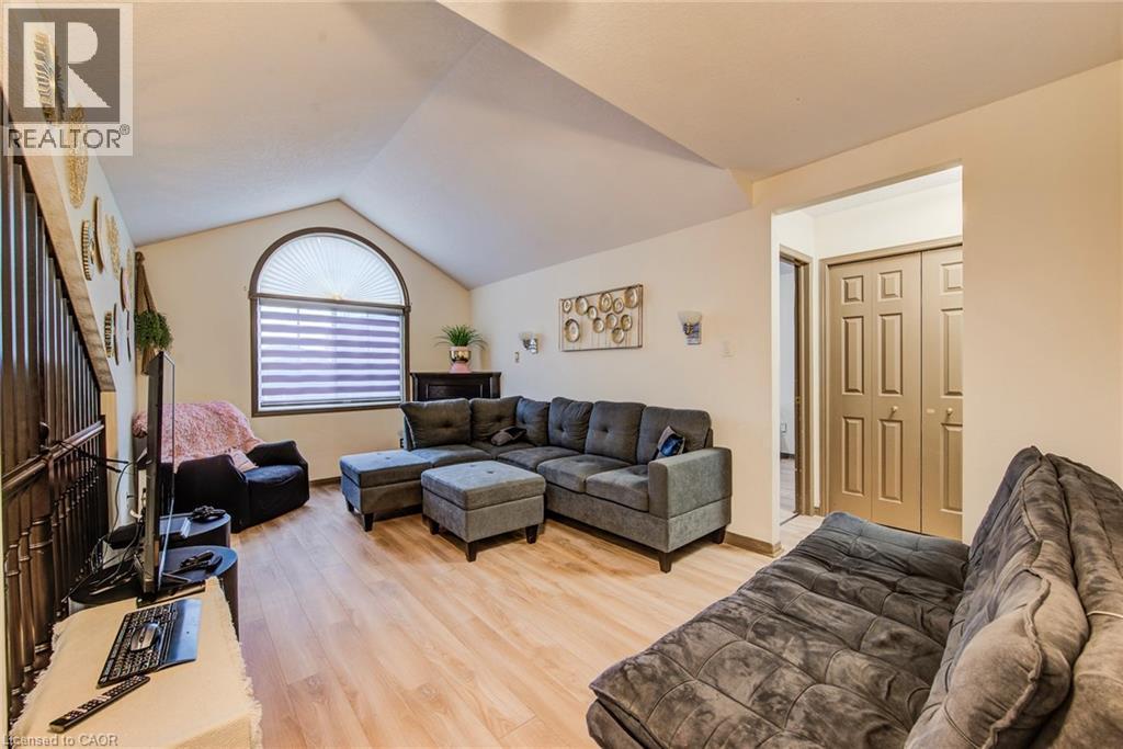 562 ERINBROOK Drive - 15