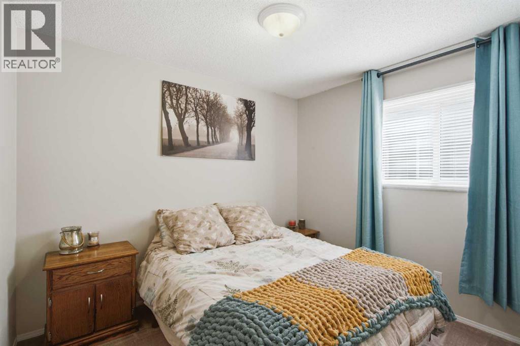 109 Canoe Square SW - 16