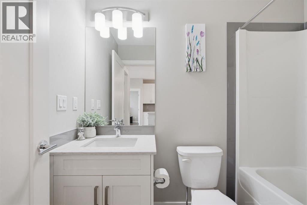 #419 10 Walgrove Walk SE - 34