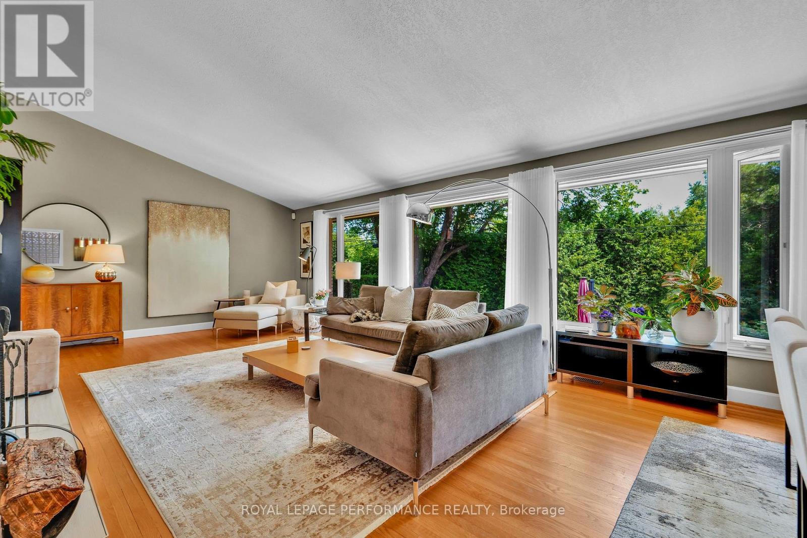 2321 HILLARY AVENUE - 10