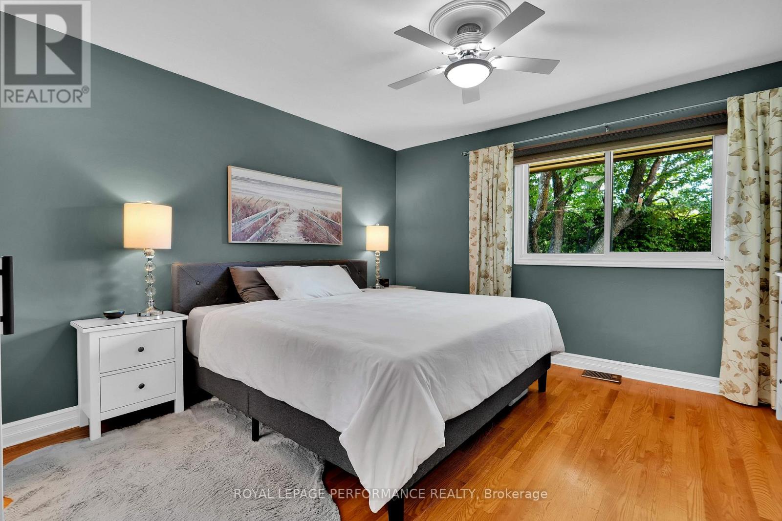 2321 HILLARY AVENUE - 21