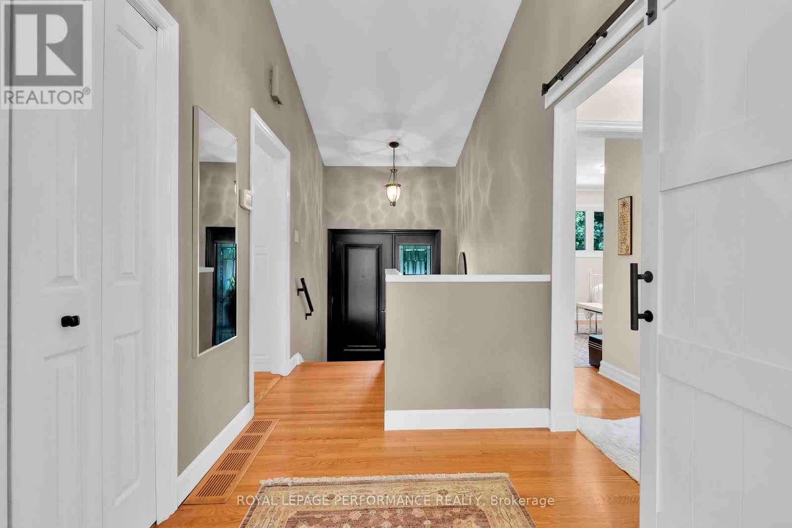 2321 HILLARY AVENUE - 7