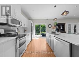 Primary Bedroom - 72 Darcys Way, North Grenville, ON K0G1J0 Photo 16
