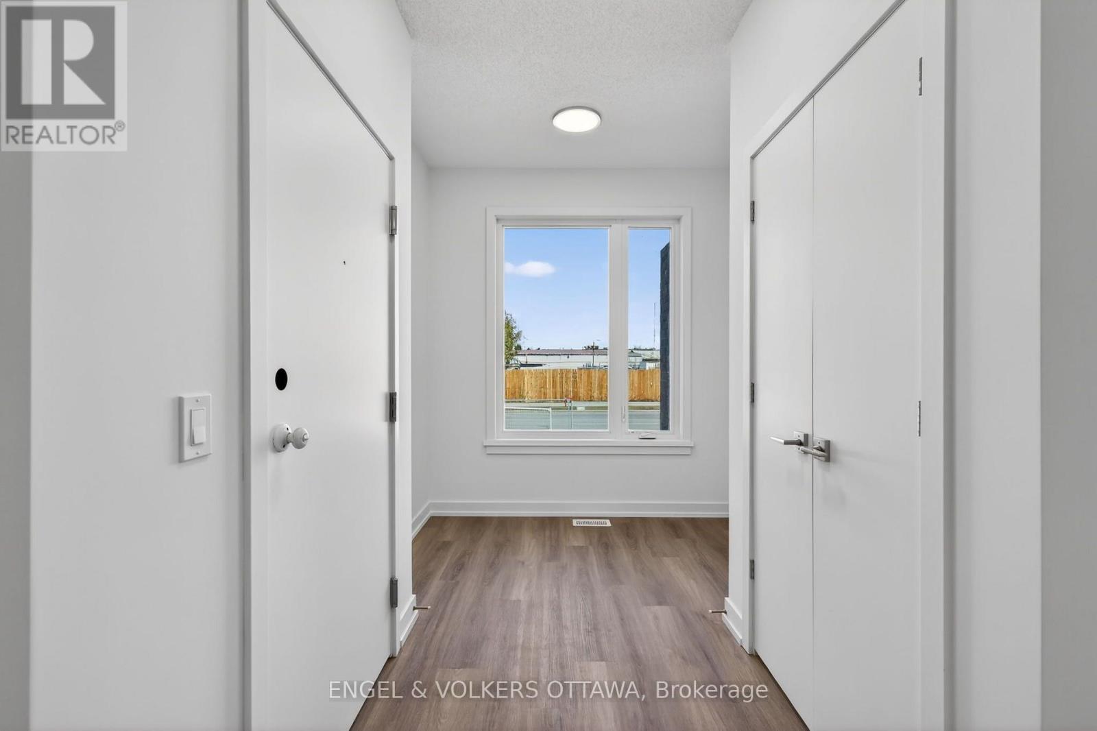 2 Bed, 3 Bath House for Rent in Ottawa – 124 STARDUST PRIVATE, Ottawa – MLS# X13589610 - Image 14