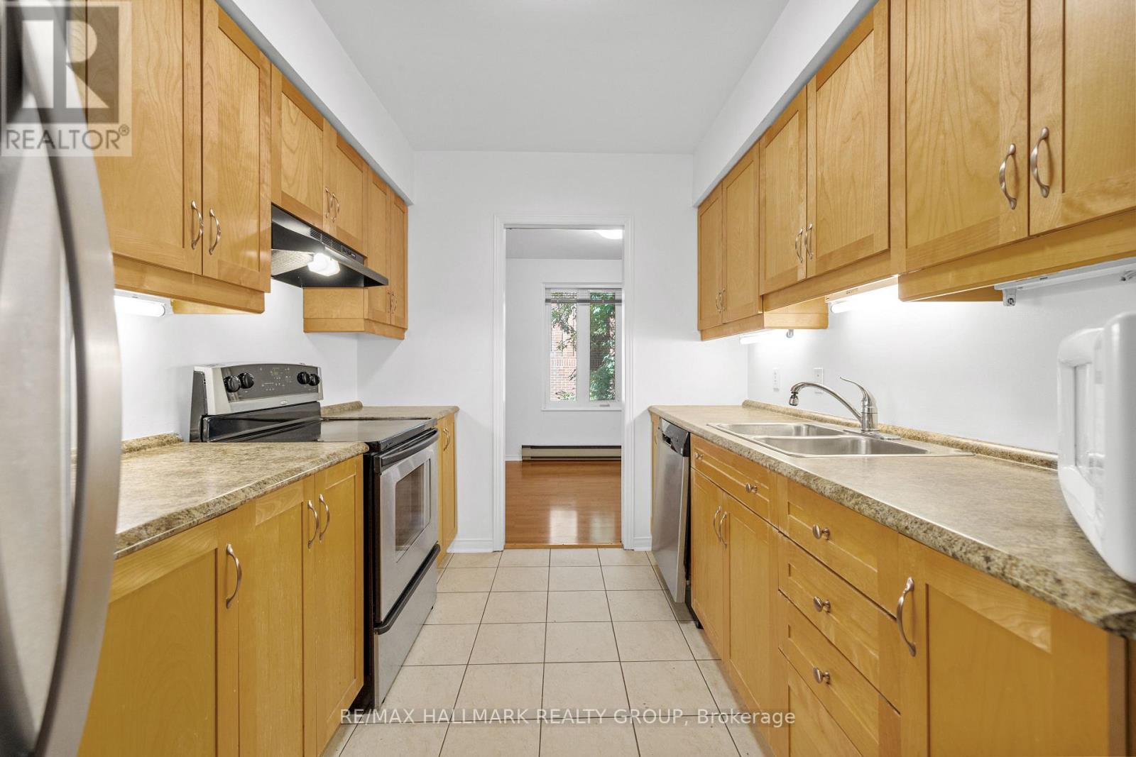 2 Bed, 2 Bath House for Rent in Ottawa – 2 – 19 MONTCALM STREET, Ottawa – MLS# X13589630 - Image 13