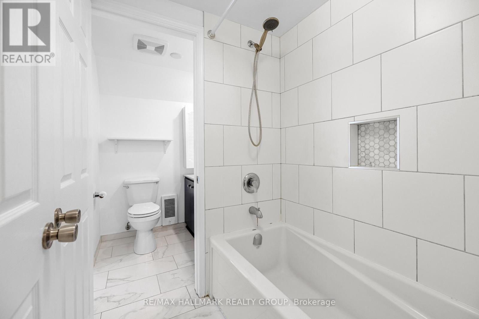 2 Bed, 2 Bath House for Rent in Ottawa – 2 – 19 MONTCALM STREET, Ottawa – MLS# X13589630 - Image 23