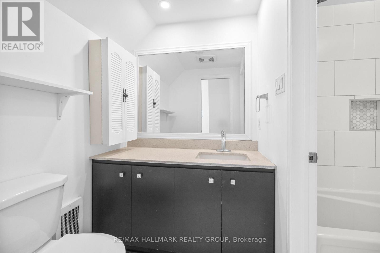 2 Bed, 2 Bath House for Rent in Ottawa – 2 – 19 MONTCALM STREET, Ottawa – MLS# X13589630 - Image 24