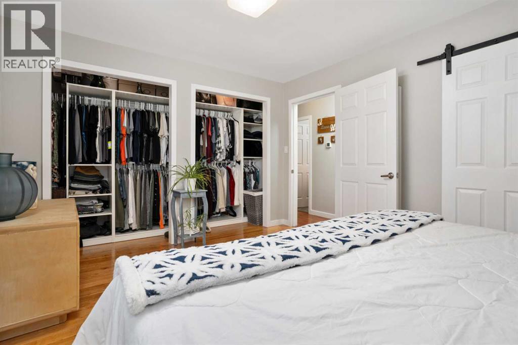 4923 51 Avenue - 10