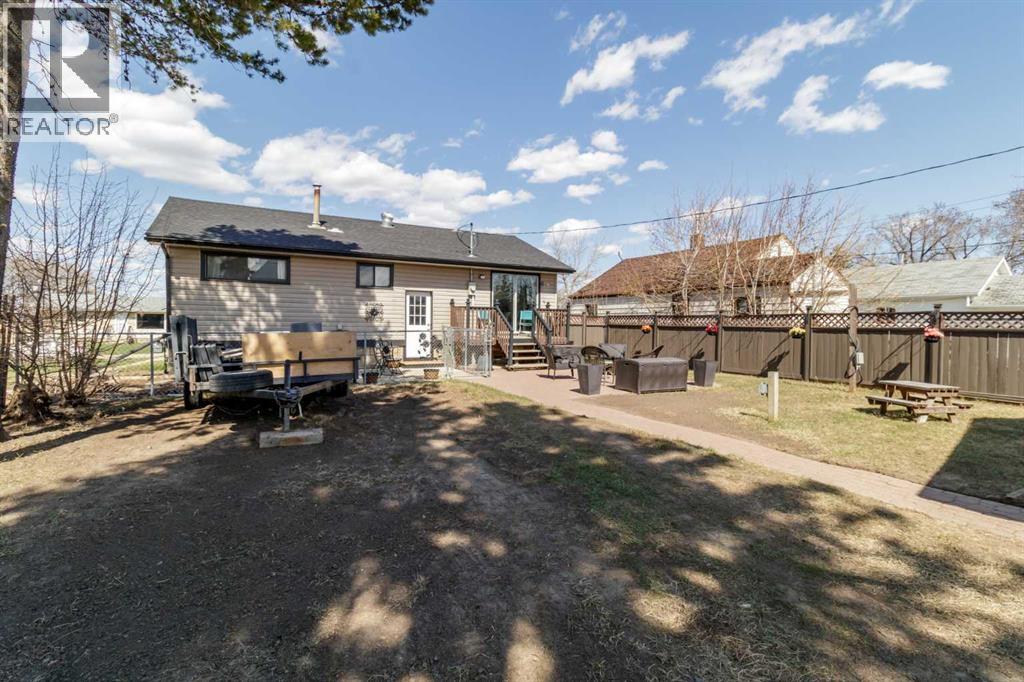 4923 51 Avenue - 28