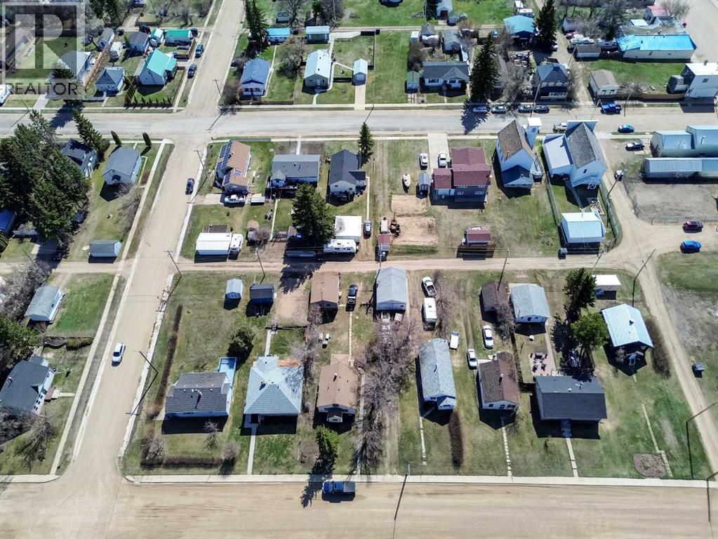 4923 51 Avenue - 35