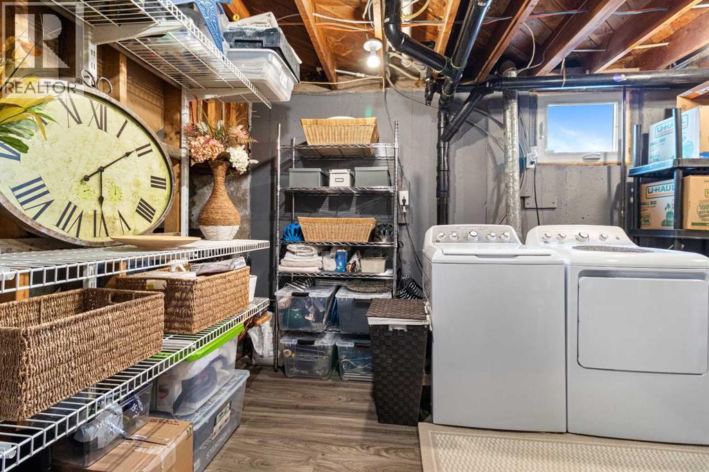 4923 51 Avenue - 23