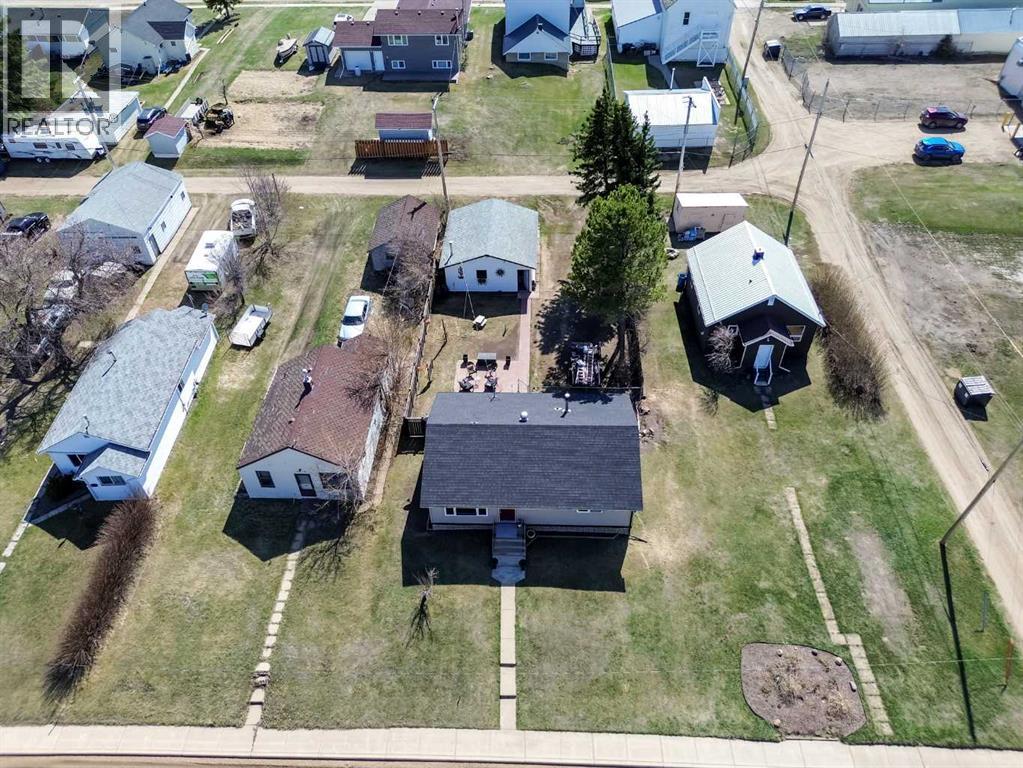 4923 51 Avenue - 33