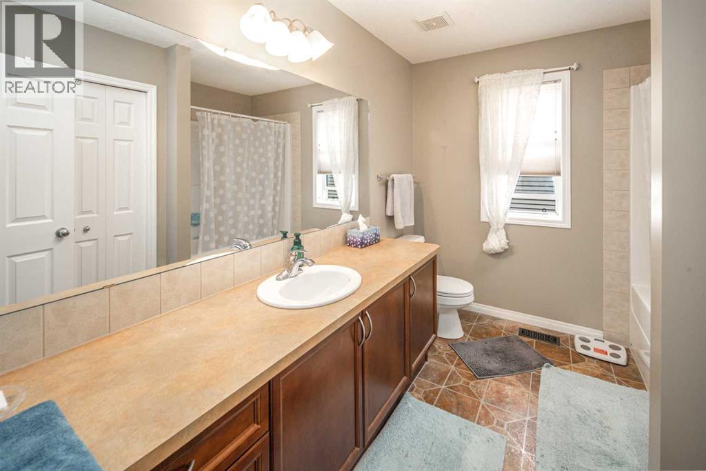 125 Silverado Range Cove SW - 32