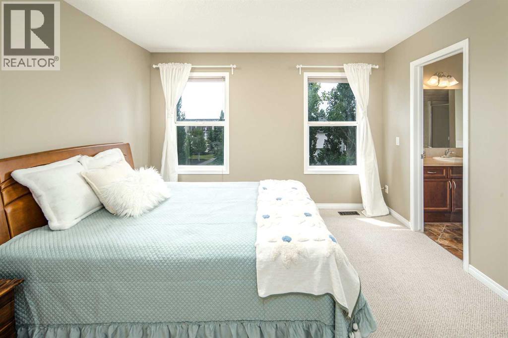 125 Silverado Range Cove SW - 24