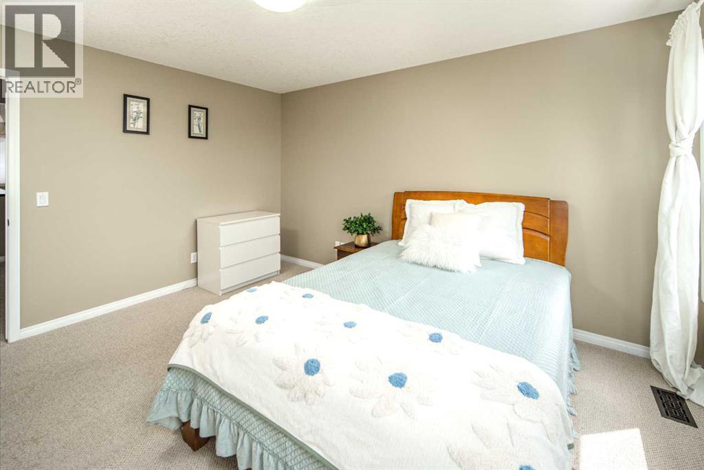 125 Silverado Range Cove SW - 25