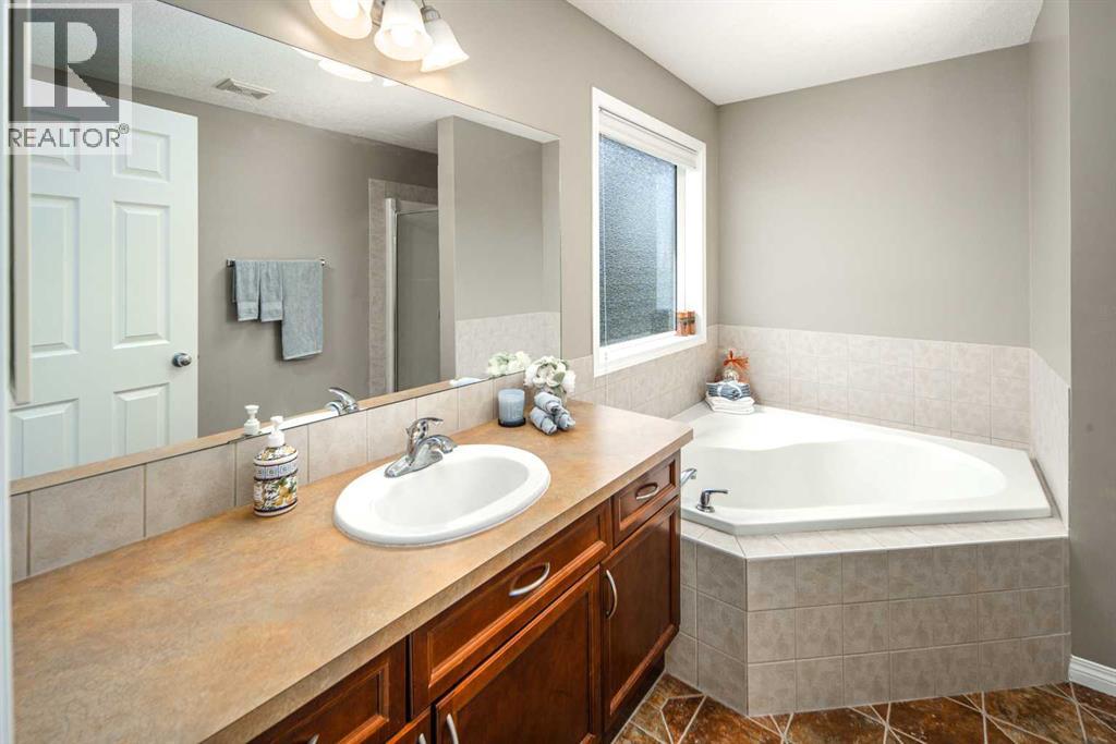 125 Silverado Range Cove SW - 26