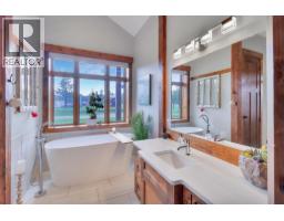 4230 21st Street S, Cranbrook, BC V1C7A7 Photo 41