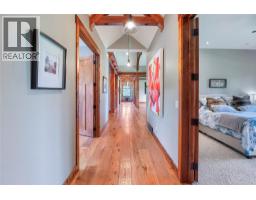 4230 21st Street S, Cranbrook, BC V1C7A7 Photo 36
