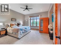 4230 21st Street S, Cranbrook, BC V1C7A7 Photo 38