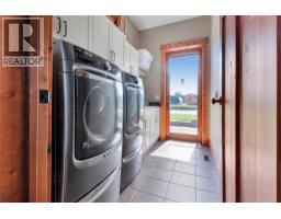 4230 21st Street S, Cranbrook, BC V1C7A7 Photo 54