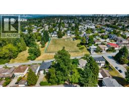 6339 Dufferin Avenue, Burnaby, BC V5H3S9 Photo 7