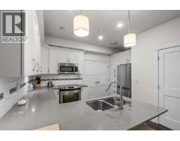 115 828 Royal Avenue, New Westminster, BC V3M1J9 Photo 10