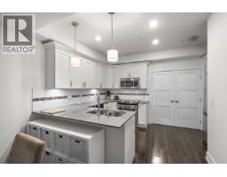 115 828 Royal Avenue, New Westminster, BC V3M1J9 Photo 8