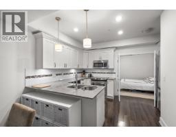 115 828 Royal Avenue, New Westminster, BC V3M1J9 Photo 9