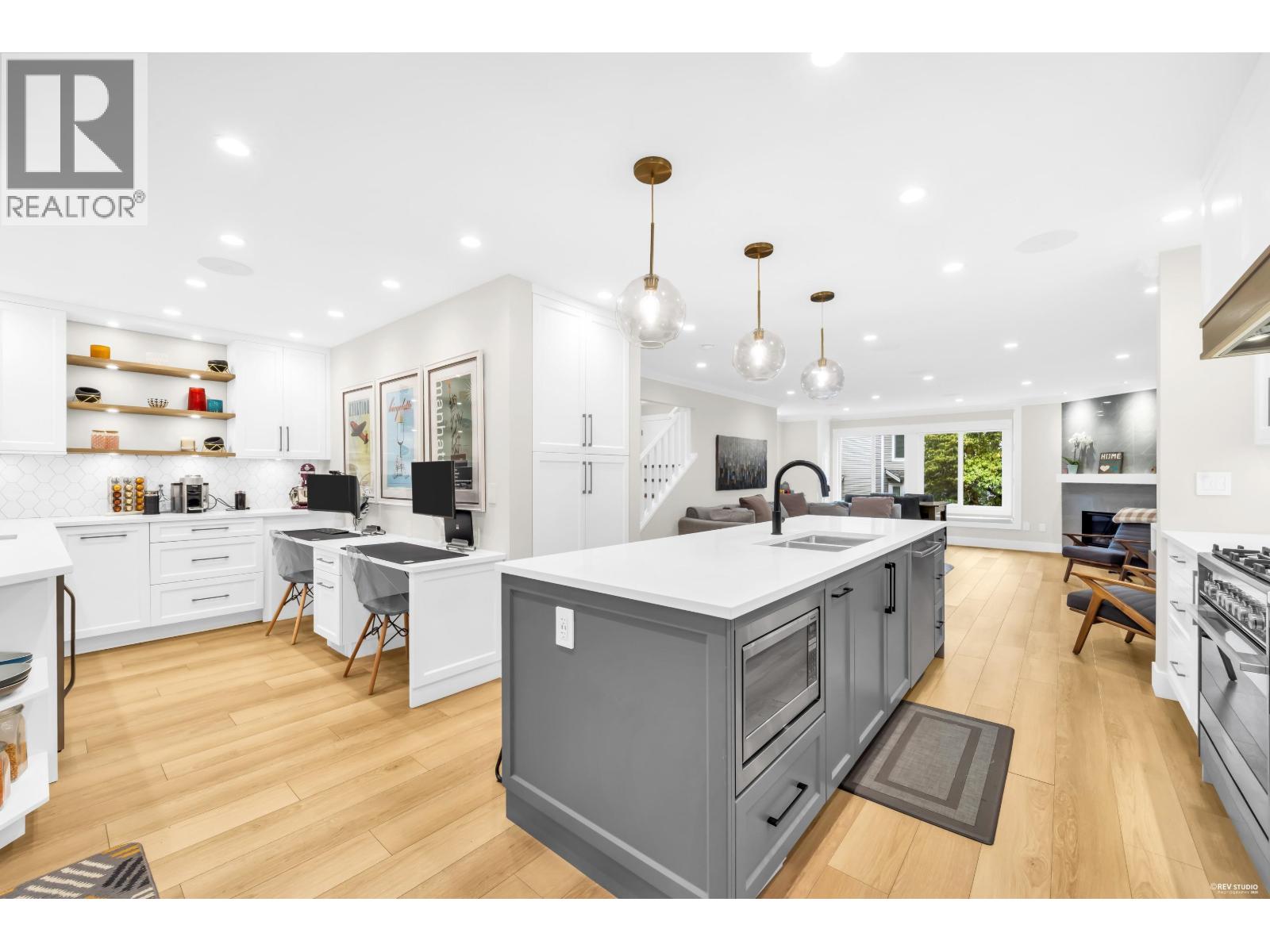 3 Bed, 4 Bath House for Sale in Burnaby – 28 2600 BEAVERBROOK CRESCENT, Burnaby – MLS# R3148449 - Image 8