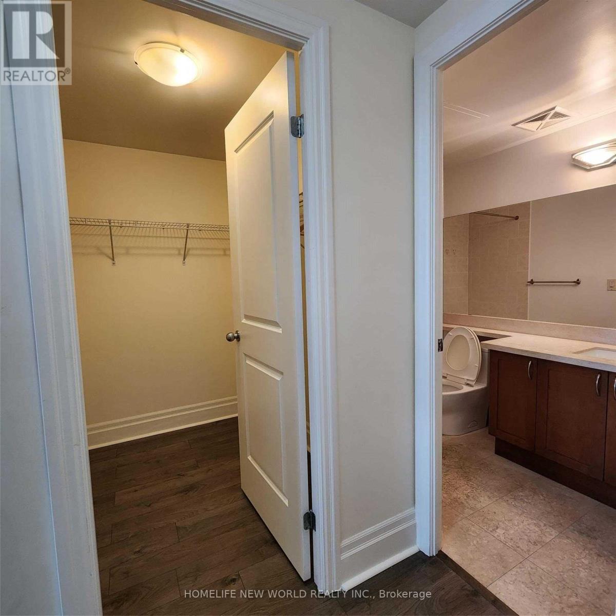#507 39 UPPER DUKE CRESCENT - 17