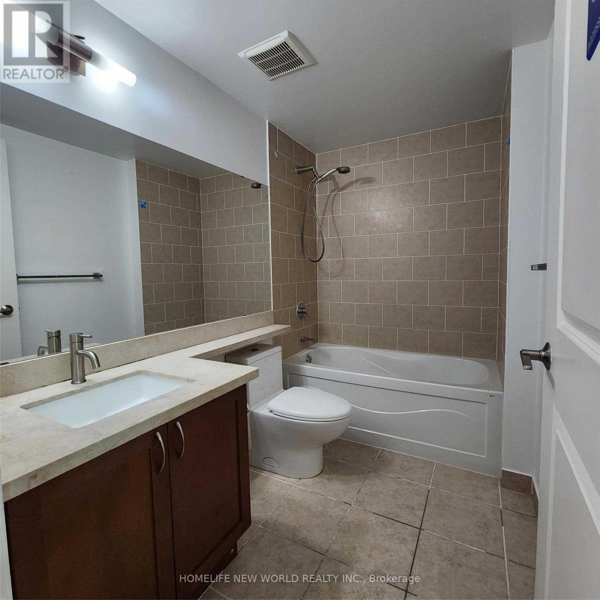 #507 39 UPPER DUKE CRESCENT - 18