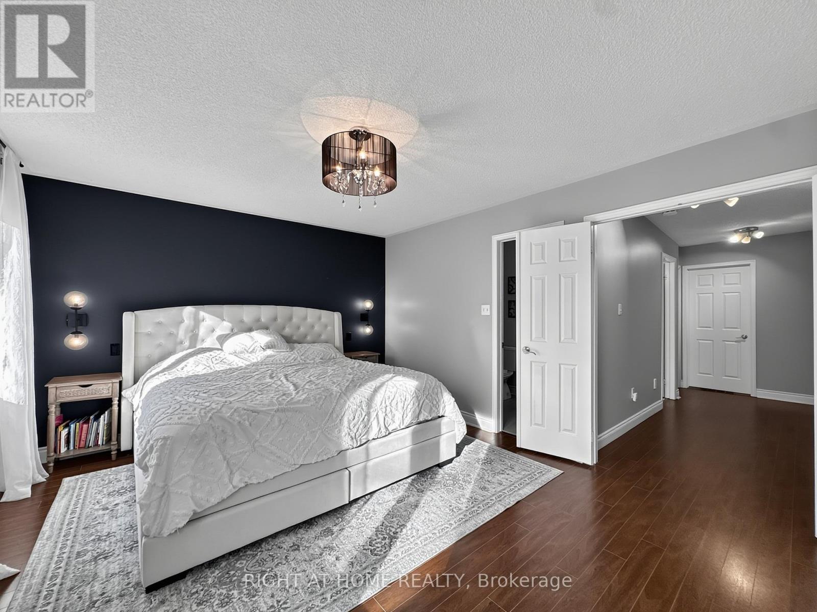 94 PROVINCIAL PLACE - 14