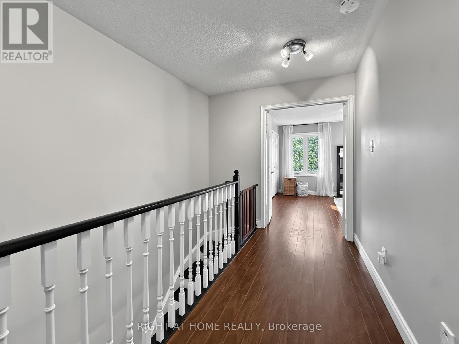 94 PROVINCIAL PLACE - 16