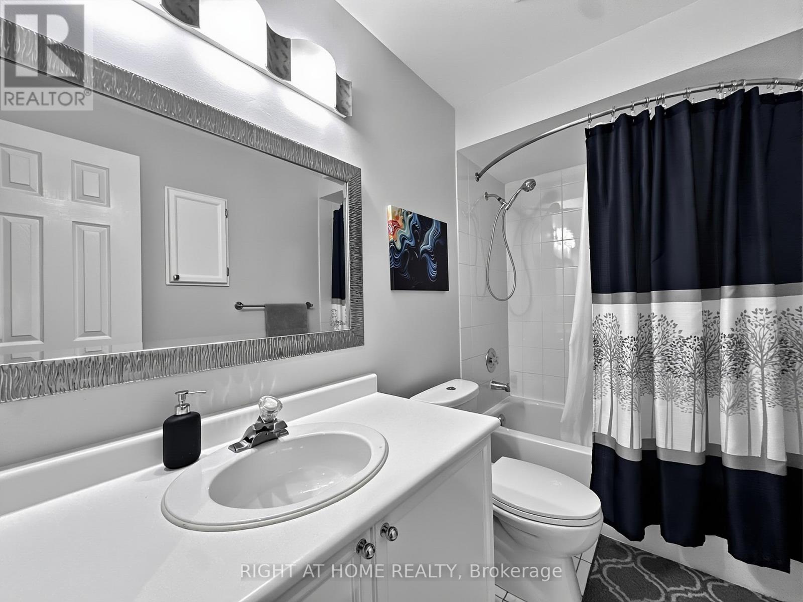 94 PROVINCIAL PLACE - 18