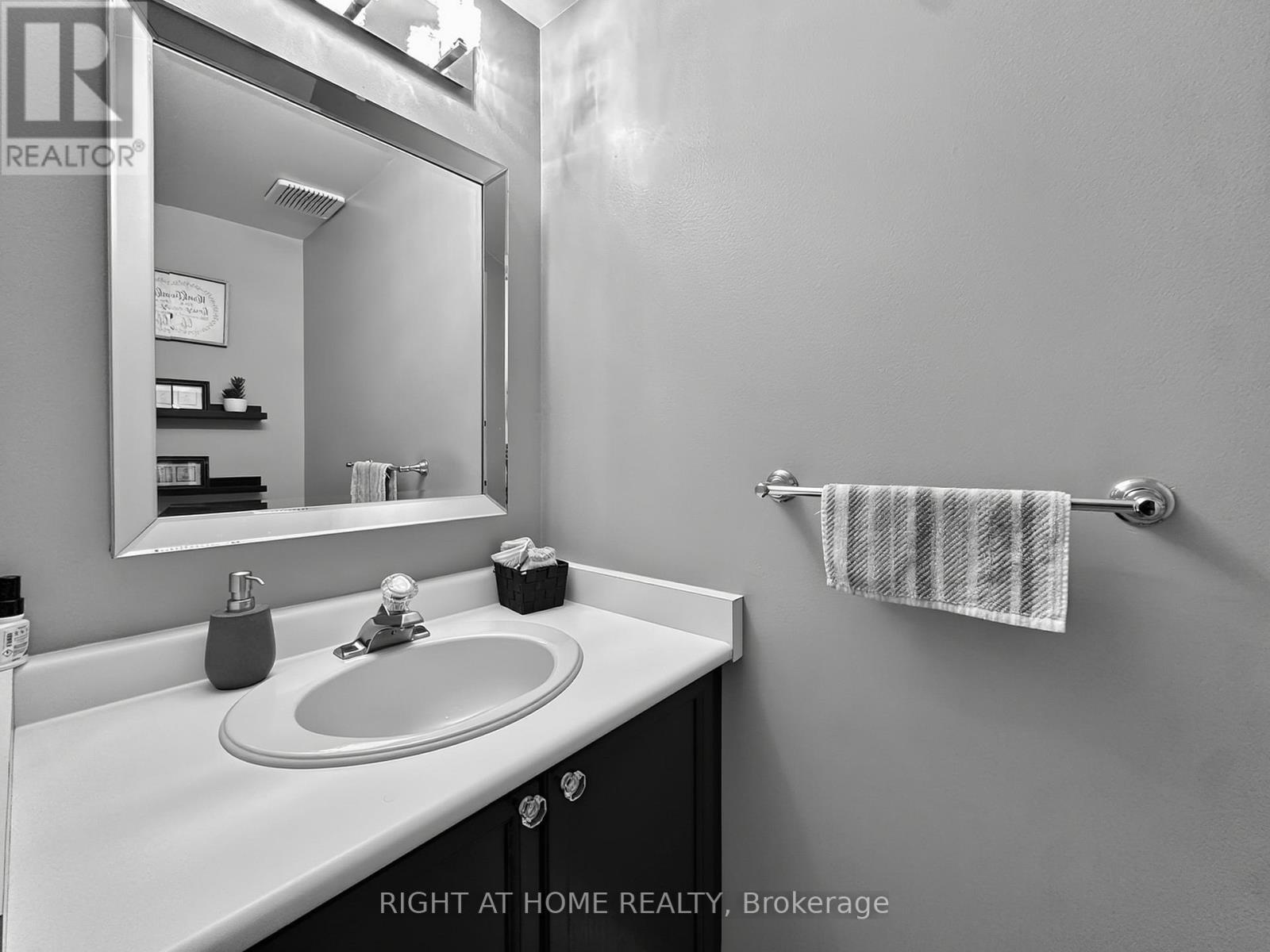 94 PROVINCIAL PLACE - 3