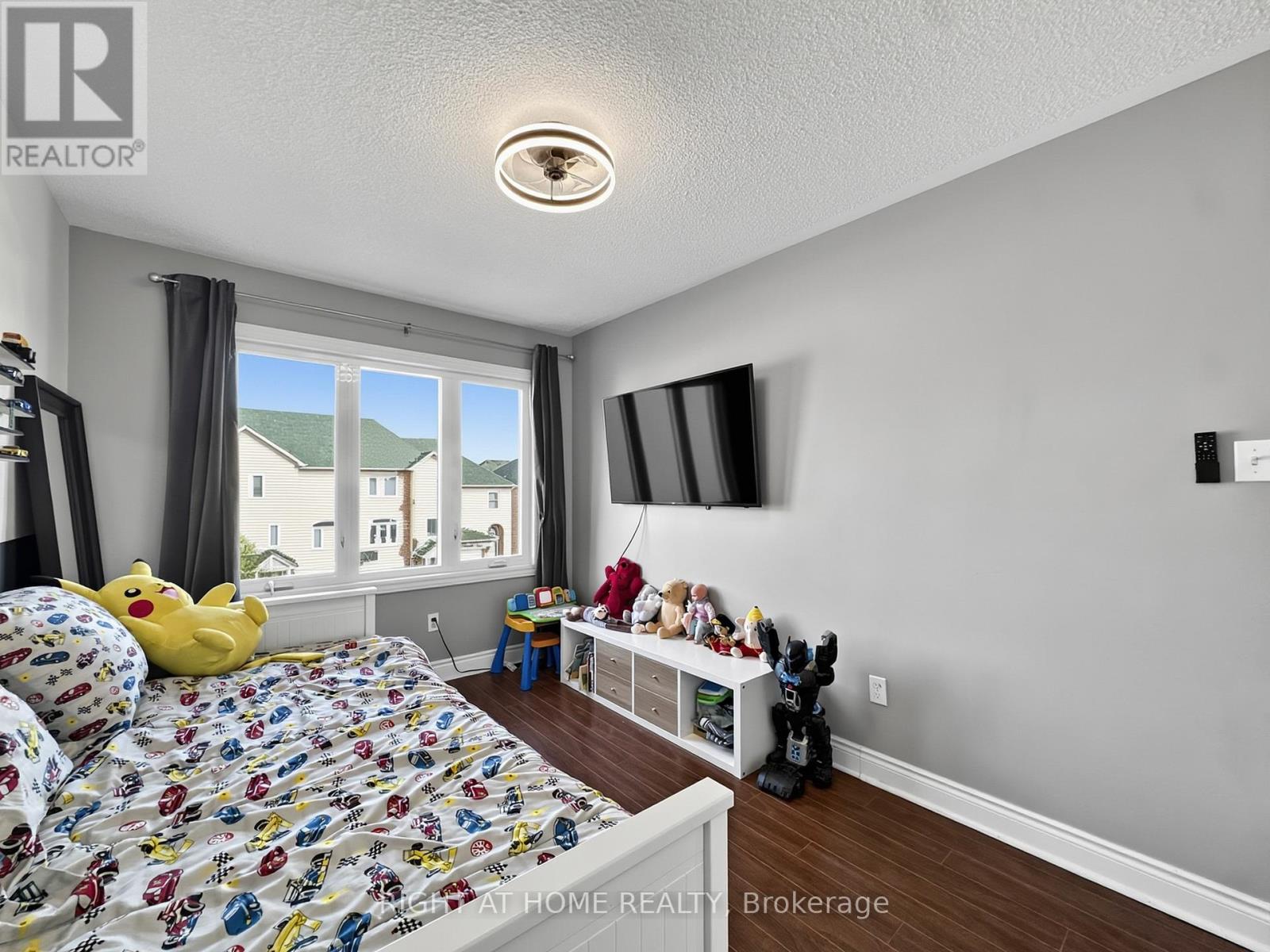 94 PROVINCIAL PLACE - 20