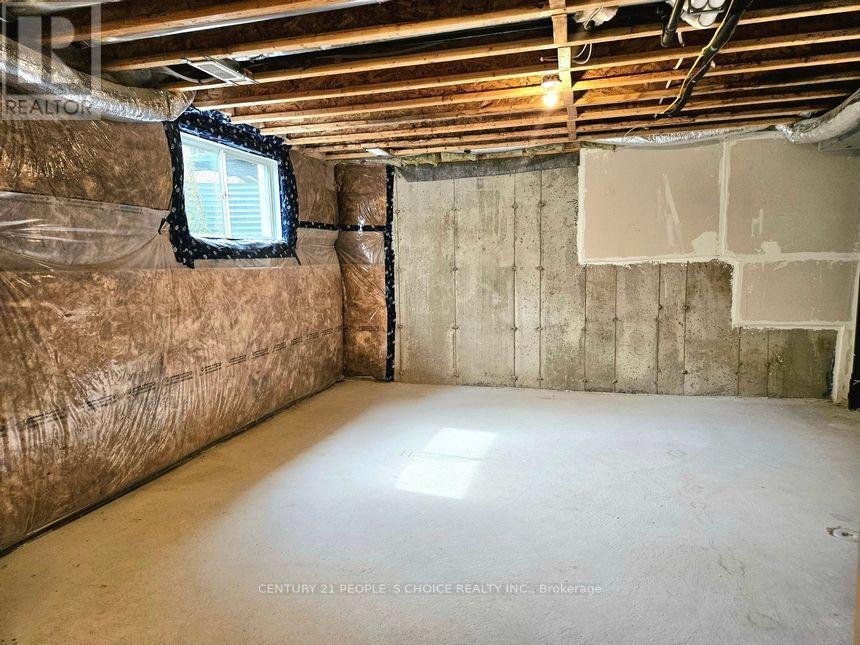 255 RASPBERRY PLACE - 43
